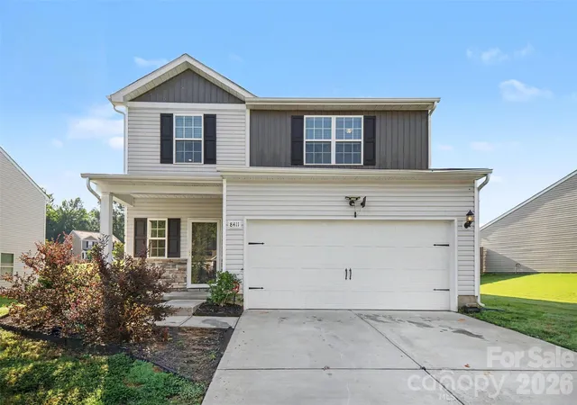 Photo 1 of Single family home for sale at 8411 Highgate Dr, Charlotte, NC 28215 | MLS# 4421479 | Listing updated on 2026-10-07