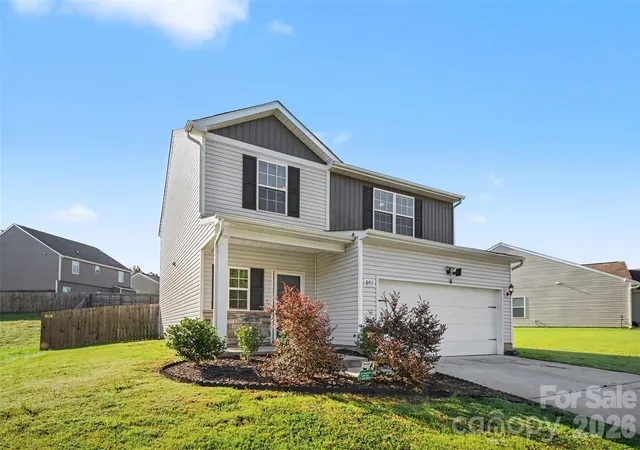 Photo 2 of Single family home for sale at 8411 Highgate Dr, Charlotte, NC 28215 | MLS# 4421479 | Listing updated on 2026-10-07