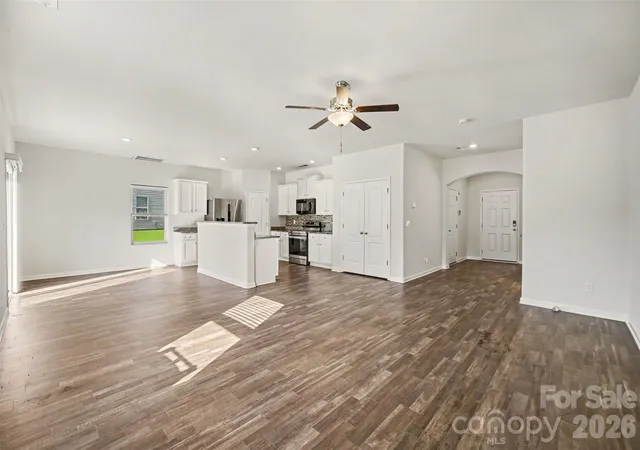 Photo 4 of Single family home for sale at 8411 Highgate Dr, Charlotte, NC 28215 | MLS# 4421479 | Listing updated on 2026-10-07