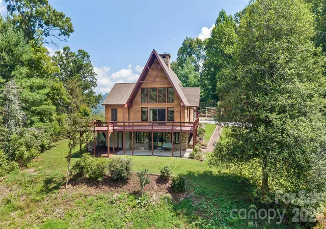Photo 1 of Single family home for sale at 16 Spruce Way, Fairview, NC 28730 | MLS# 4421539 | Listing updated on 2026-09-24