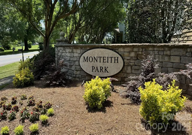 Photo 2 of Single family home for sale at 14525 Holly Springs Dr, Huntersville, NC 28078 | MLS# 4421540 | Listing updated on 2026-09-27