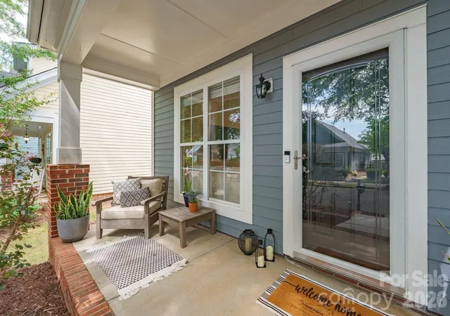 Photo 3 of Single family home for sale at 14525 Holly Springs Dr, Huntersville, NC 28078 | MLS# 4421540 | Listing updated on 2026-10-28