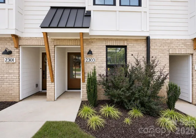 Photo 3 of Townhouse for sale at 2303 Rozzelles Fry Rd, Charlotte, NC 28208 | MLS# 4421557 | Listing updated on 2026-10-21