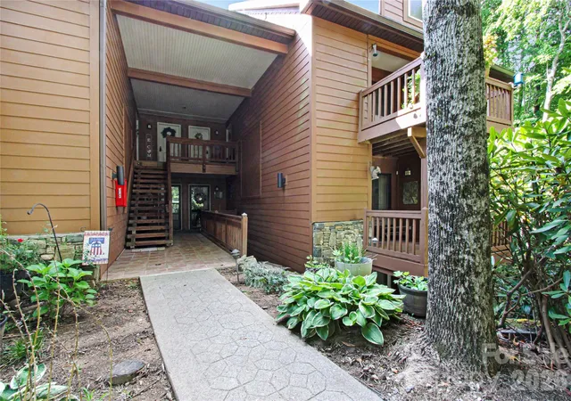 Photo 3 of Condo for sale at 97 Toxaway Views Dr #704, Lake Toxaway, NC 28747 | MLS# 4421561 | Listing updated on 2026-09-12