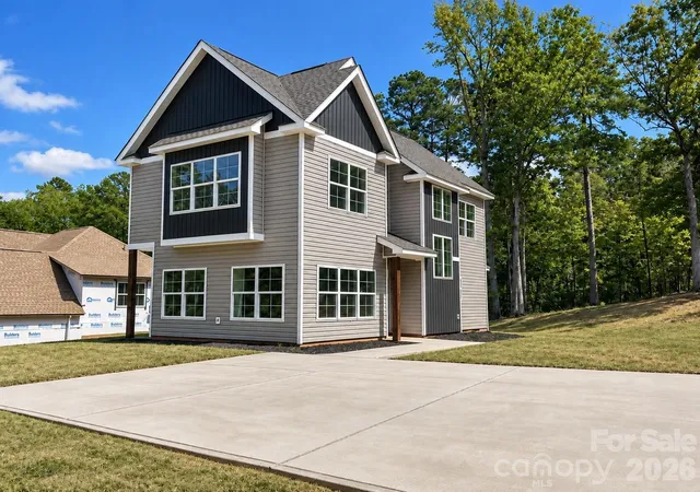 Photo 2 of Single family home for sale at 840 Woodrun Dr, Mount Gilead, NC | MLS# 4421562 | Listing updated on 2026-09-25