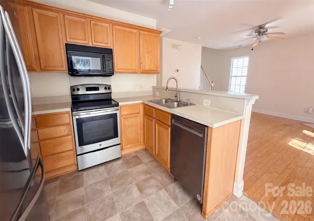 Photo 2 of Sale Pending at 1750 Wilburn Park Ln Nw, Charlotte, NC 28269 | MLS# 4421569 | Listing updated on 2026-09-13