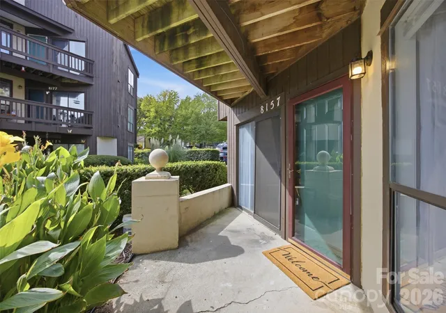 Listing Photo 4 - Condo for sale in building located at 8157 Cedar Gln Dr, Charlotte, NC 28212