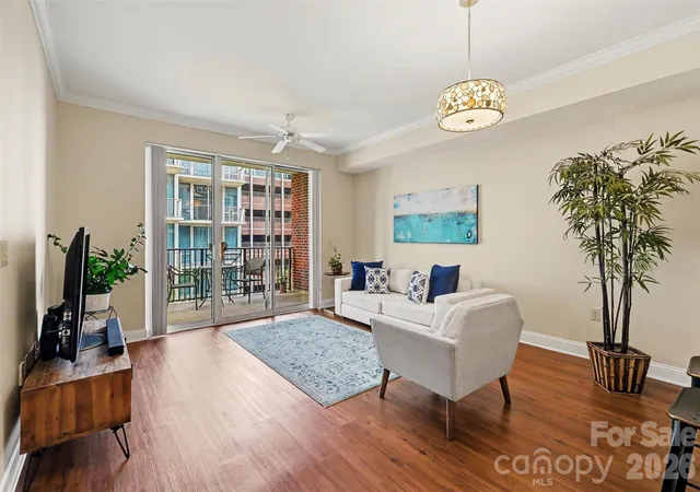 Photo 3 of Condo for sale at 300 W 5th Street #535, Charlotte, NC 28202 | MLS# 4421871 | Listing updated on 2026-10-06