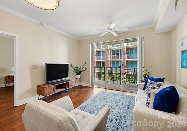 Photo 3 of Condo for sale at 300 W 5th Street #535, Charlotte, NC 28202 | MLS# 4421871 | Listing updated on 2026-10-24