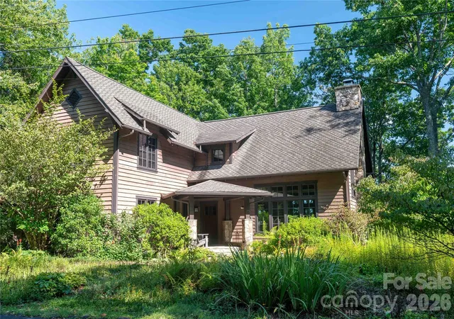 Photo 2 of Single family home for sale at 86 Forest Ridge Rd E, Burnsville, NC 28714 | MLS# 4421912 | Listing updated on 2026-10-06