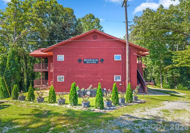 Photo 3 of Multi family home for sale at 55 57 Observation Point Dr, Bryson City, NC 28713 | MLS# 4421919 | Listing updated on 2026-09-13