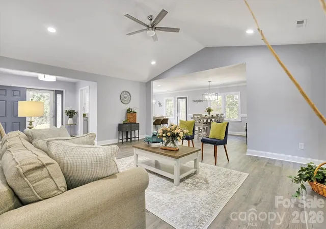 Photo 3 of Single family home for sale at 201 Sandymead Rd, Matthews, NC 28105 | MLS# 4422049 | Listing updated on 2026-09-13