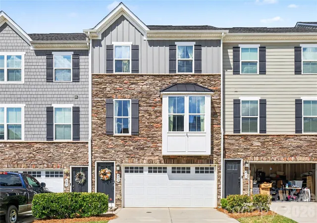 Photo 2 of Townhouse for sale at 409 Lahinch Dr, Fort Mill, SC 29708 | MLS# 4422051 | Listing updated on 2026-09-30