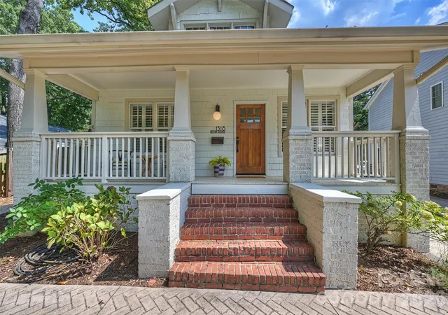 Photo 2 of Single family home for sale at 1518 Pecan Ave, Charlotte, NC 28205 | MLS# 4422072 | Listing updated on 2026-09-14