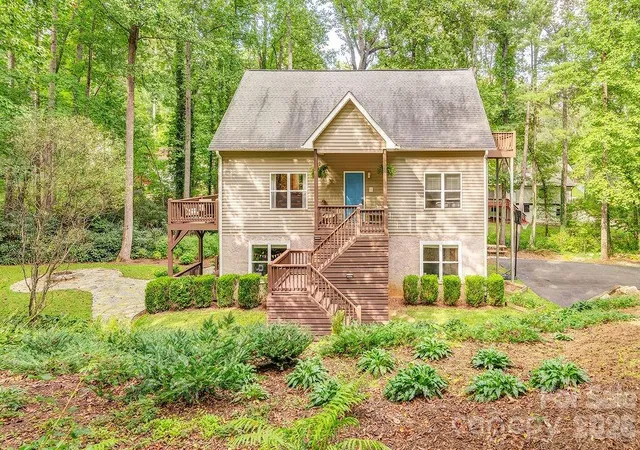 Photo 37 of Single family home for sale at 11 Muirfield Ct, Arden, NC 28704 | MLS# 4422078 | Listing updated on 2026-09-12