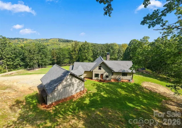 Photo 3 of Single family home for sale at 135 Chetola Ridge, Taylorsville, NC 28681 | MLS# 4422085 | Listing updated on 2026-09-15