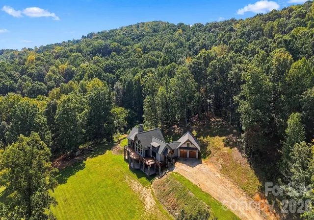 Photo 3 of Single family home for sale at 135 Chetola Ridge, Taylorsville, NC 28681 | MLS# 4422085 | Listing updated on 2026-09-15
