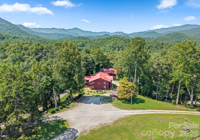Photo 4 of House for sale at 57 Observation Point Rd, Bryson City, NC 28713 | MLS# 4422097 | Listing updated on 2026-09-13