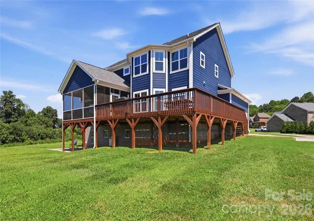 Photo 3 of Single family home for sale at 180 Eagles Landing Ln #14, Mocksville, NC 27028 | MLS# 4422101 | Listing updated on 2026-10-04