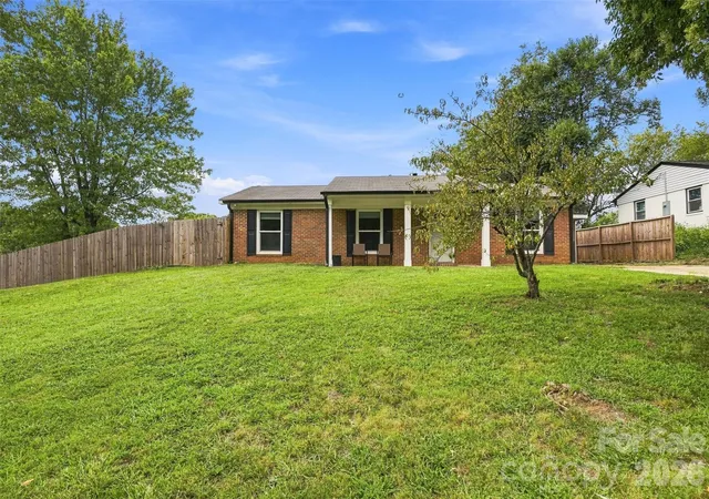 Photo 3 of Single family home for sale at 3601 Fagan Way, Charlotte, NC 28216 | MLS# 4422148 | Listing updated on 2026-09-15
