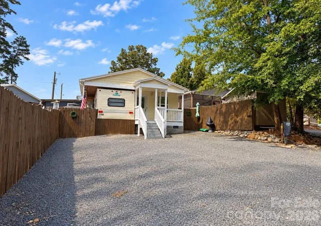 Photo 1 of Single family home for sale at 309 Lake Tillery Trl #E130, Mount Gilead, NC 27306 | MLS# 4422182 | Listing updated on 2026-09-29