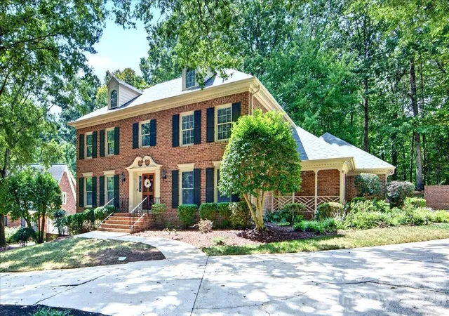 Photo 2 of Sale Pending at 2424 Hartmill Ct, Charlotte, NC 28226 | MLS# 4422226 | Listing updated on 2026-09-11