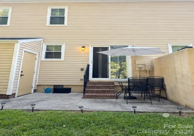 Photo 3 of Condo for sale at 1117 Surry Ln, Gastonia, NC 28054 | MLS# 4422253 | Listing updated on 2026-09-09