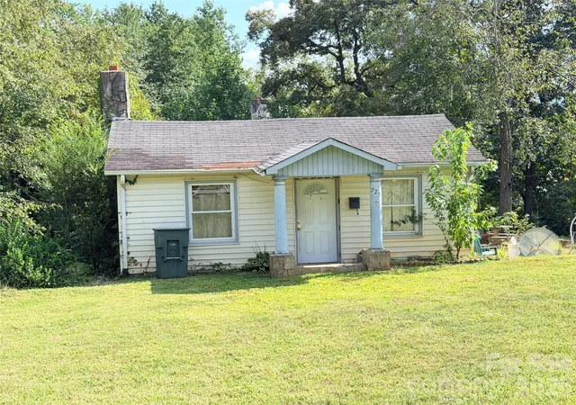 Photo 1 of Sale Pending at 725 Tron Ave Nw, Valdese, NC 28690 | MLS# 4422280 | Listing updated on 2026-09-08