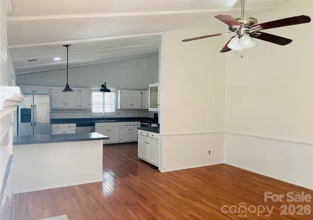 Photo 4 of Single family home for sale at 7115 Powder Ml Pl, Charlotte, NC 28277 | MLS# 4422315 | Listing updated on 2026-09-11