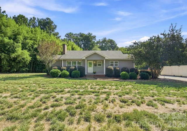 Photo 1 of Single family home for sale at 4617 Old Plank Rd, Iron Station, NC 28080 | MLS# 4422370 | Listing updated on 2026-10-04