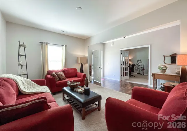 Photo 3 of Single family home for sale at 2005 Yellow Daisy Dr, Matthews, NC 28104 | MLS# 4422414 | Listing updated on 2026-09-22