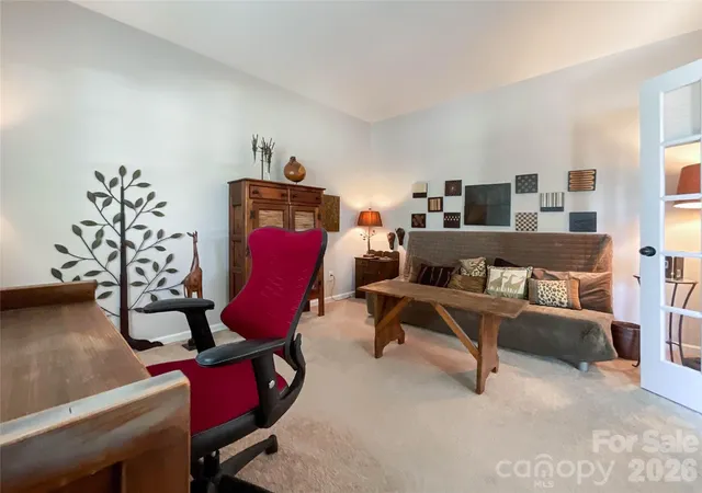 Photo 4 of Single family home for sale at 2005 Yellow Daisy Dr, Matthews, NC 28104 | MLS# 4422414 | Listing updated on 2026-09-22