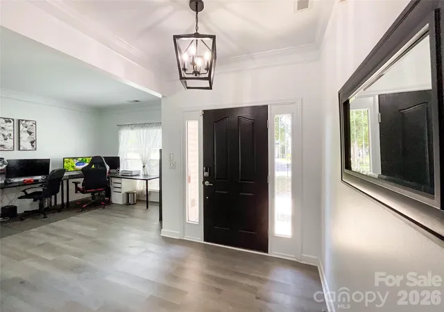 Photo 2 of Single family home for sale at 6019 Grassy Knoll Cir, Matthews, NC 28104 | MLS# 4422466 | Listing updated on 2026-09-22