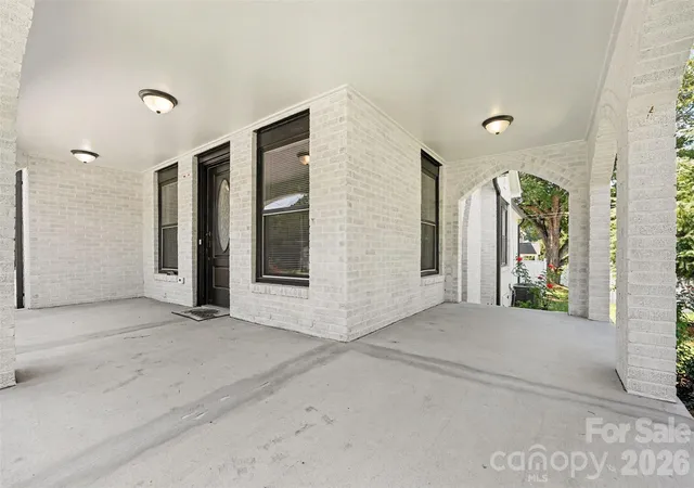 Photo 2 of Single family home for sale at 600 S Chapel St, Landis, NC 28088 | MLS# 4422527 | Listing updated on 2026-09-12