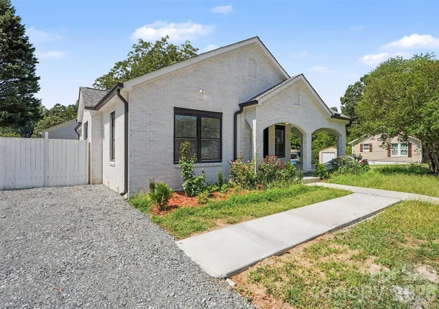 Photo 28 of Single family home for sale at 600 S Chapel St, Landis, NC 28088 | MLS# 4422527 | Listing updated on 2026-09-12