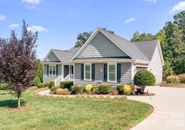 Photo 3 of Single family home for sale at 1928 Cordia Cir, Newton, NC 28658 | MLS# 4422534 | Listing updated on 2026-09-15