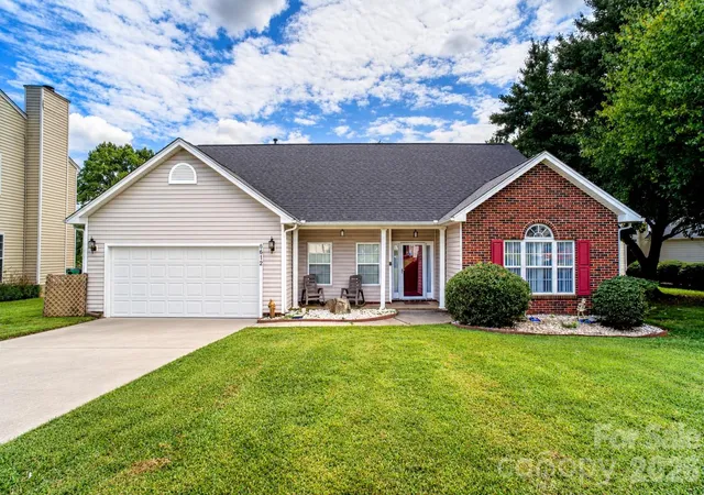 Single family home for sale at 9612 Veronica Dr, Charlotte, NC 28215 | MLS# 4422577