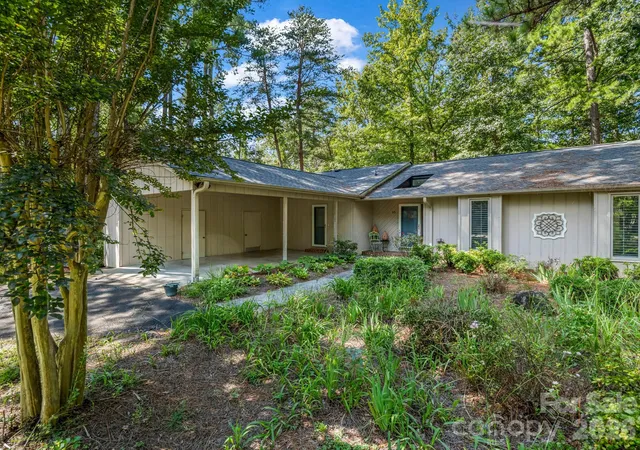 Photo 1 of Condo for sale at 55 Diamond Ridge Ln, Columbus, NC 28722 | MLS# 4422585 | Listing updated on 2026-09-29