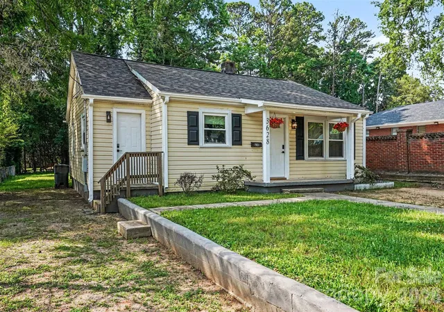 Photo 2 of Single family home for sale at 3628 Michigan Ave, Charlotte, NC 28215 | MLS# 4422605 | Listing updated on 2026-10-23
