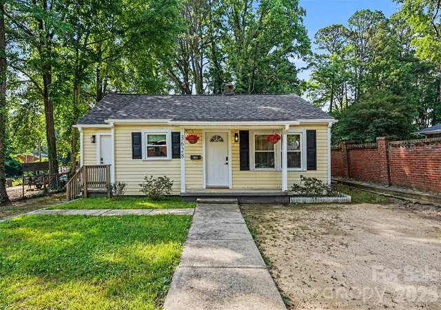 Photo 1 of Single family home for sale at 3628 Michigan Ave, Charlotte, NC 28215 | MLS# 4422605 | Listing updated on 2026-10-23