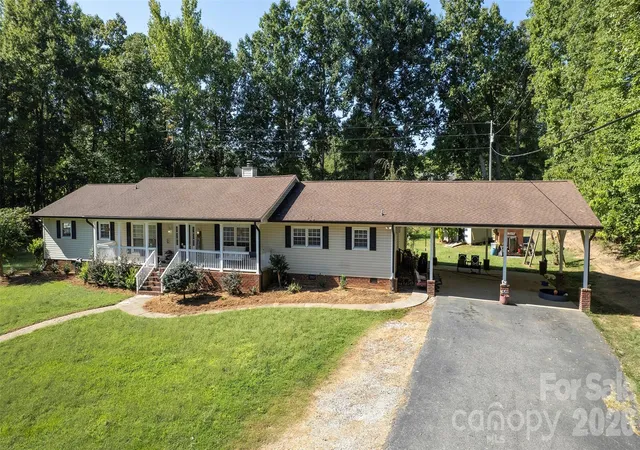 Photo 3 of Single family home for sale at 717 Pilgrim Forest Dr, Monroe, NC 28110 | MLS# 4422663 | Listing updated on 2026-09-14