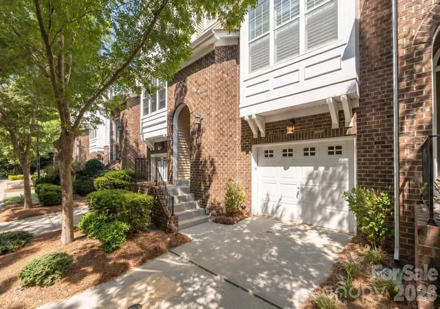 Photo 1 of Townhouse for sale at 11194 Bridgewater Dr, Huntersville, NC 28078 | MLS# 4422691 | Listing updated on 2026-09-11
