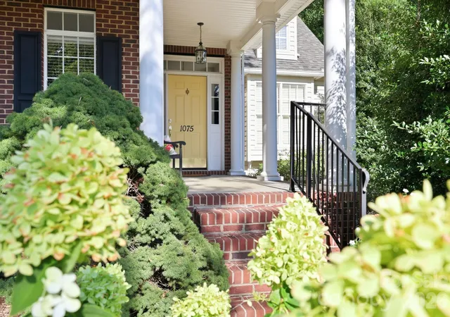 Photo 2 of Sale Pending at 1075 Glenfield Dr, Salisbury, NC 28147 | MLS# 4422693 | Listing updated on 2026-09-13