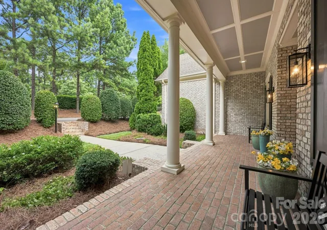 Photo 3 of Single family home for sale at 2063 Brawley School Rd, Mooresville, NC 28117 | MLS# 4422701 | Listing updated on 2026-09-26