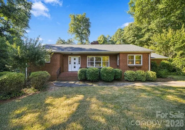 Photo 2 of Sale Pending at 124 Oak Trl, Belmont, NC 28012 | MLS# 4422704 | Listing updated on 2026-09-15