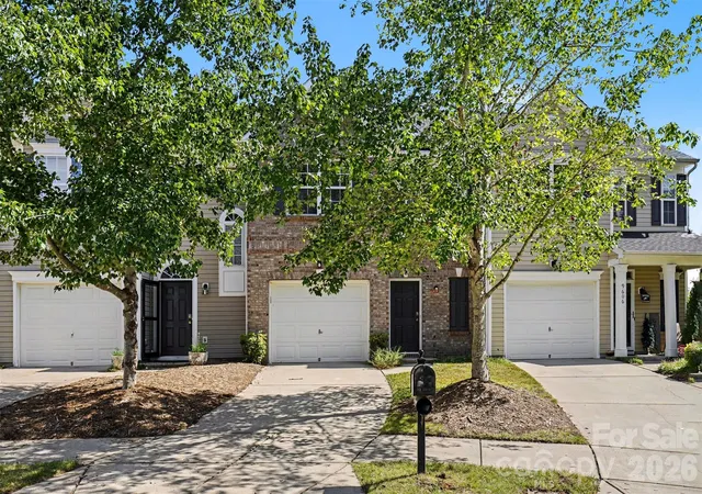 Photo 2 of Townhouse for sale at 9610 Walkers Glen Dr Nw, Concord, NC 28027 | MLS# 4422715 | Listing updated on 2026-09-13