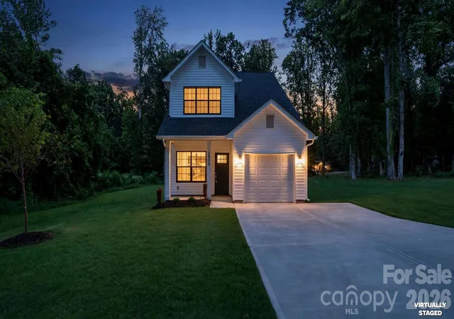 Photo 2 of Single family home for sale at 2519 Boulder Ln, Charlotte, NC 28269 | MLS# 4422720 | Listing updated on 2026-09-14