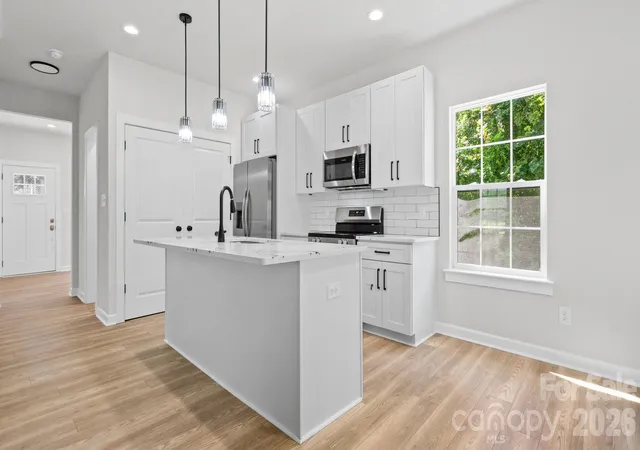 Photo 4 of Single family home for sale at 2519 Boulder Ln, Charlotte, NC 28269 | MLS# 4422720 | Listing updated on 2026-09-14