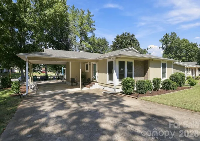 Photo 1 of Sale Pending at 1619 Rhyne Carter Rd, Gastonia, NC 28054 | MLS# 4422724 | Listing updated on 2026-09-22