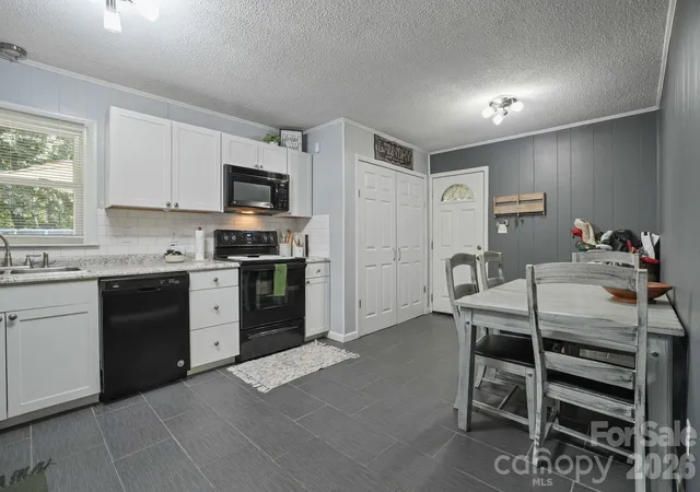 Photo 4 of Single family home for sale at 2428 Side Ln, Conover, NC 28613 | MLS# 4422751 | Listing updated on 2026-09-11